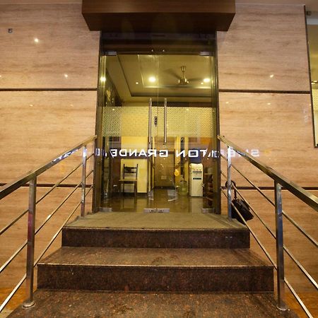 The Park Avenue Hotel - Business Class Hotel Near Central Railway Station Chennai Periyamet Dış mekan fotoğraf