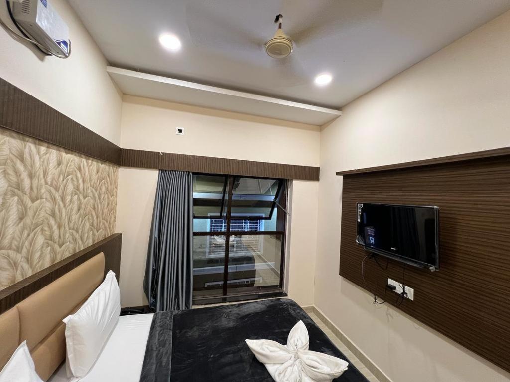 The Park Avenue Hotel - Business Class Hotel Near Central Railway Station Chennai Periyamet Dış mekan fotoğraf