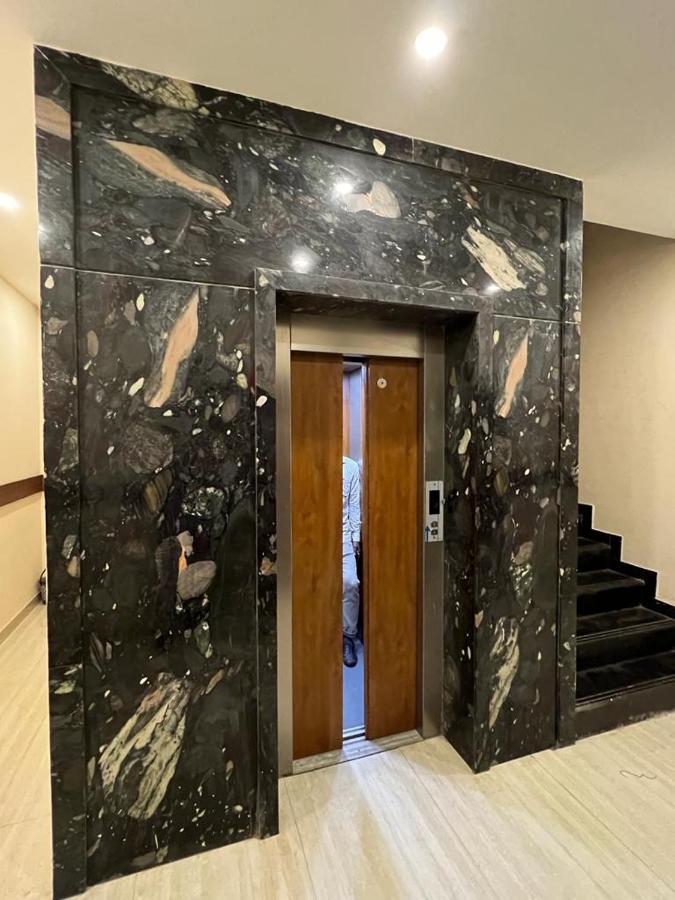 The Park Avenue Hotel - Business Class Hotel Near Central Railway Station Chennai Periyamet Dış mekan fotoğraf