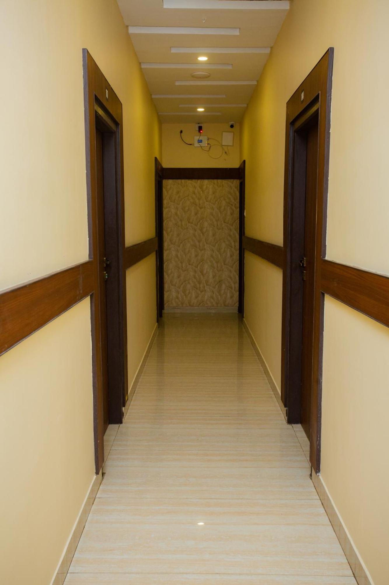 The Park Avenue Hotel - Business Class Hotel Near Central Railway Station Chennai Periyamet Dış mekan fotoğraf