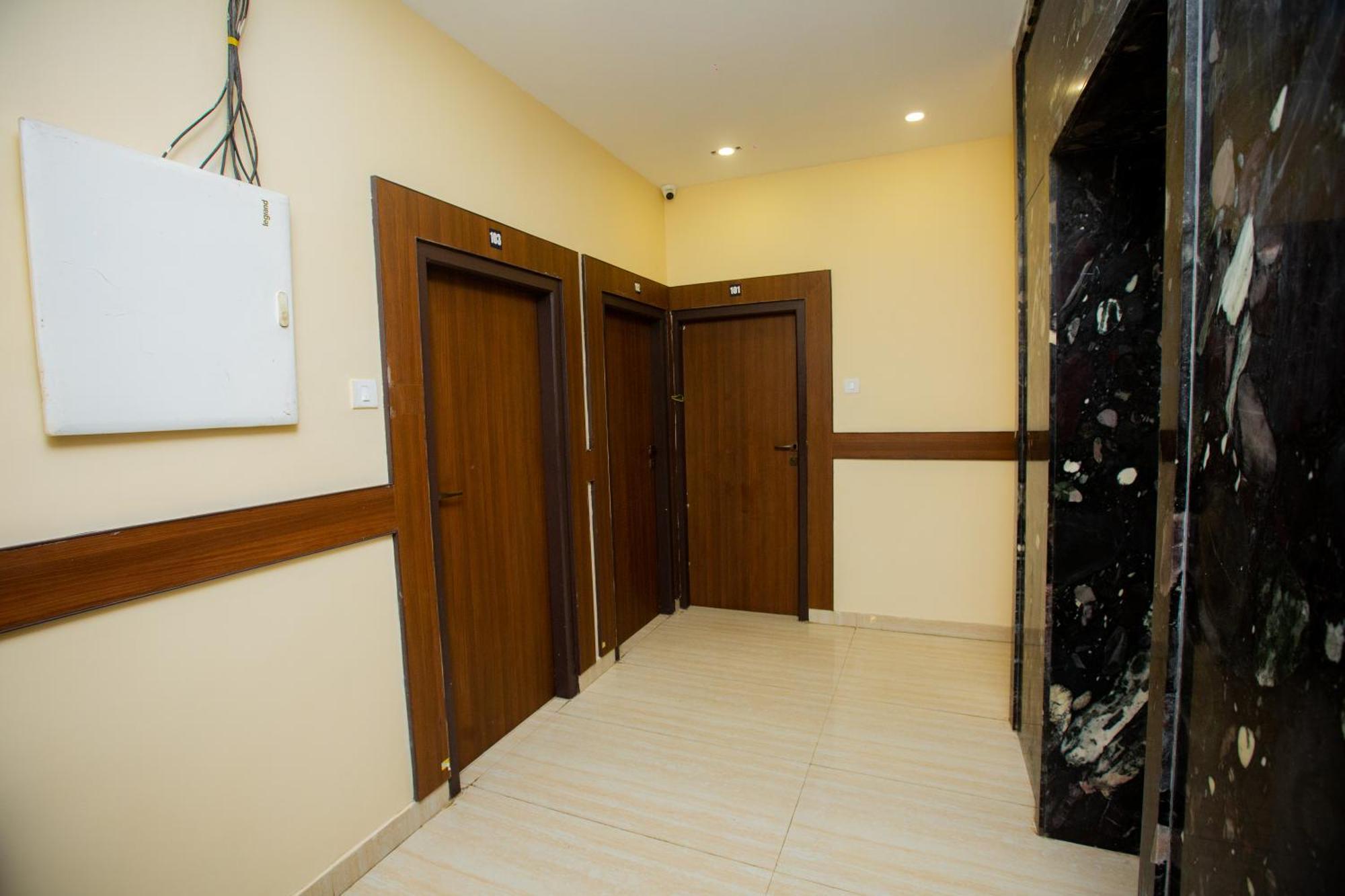 The Park Avenue Hotel - Business Class Hotel Near Central Railway Station Chennai Periyamet Dış mekan fotoğraf