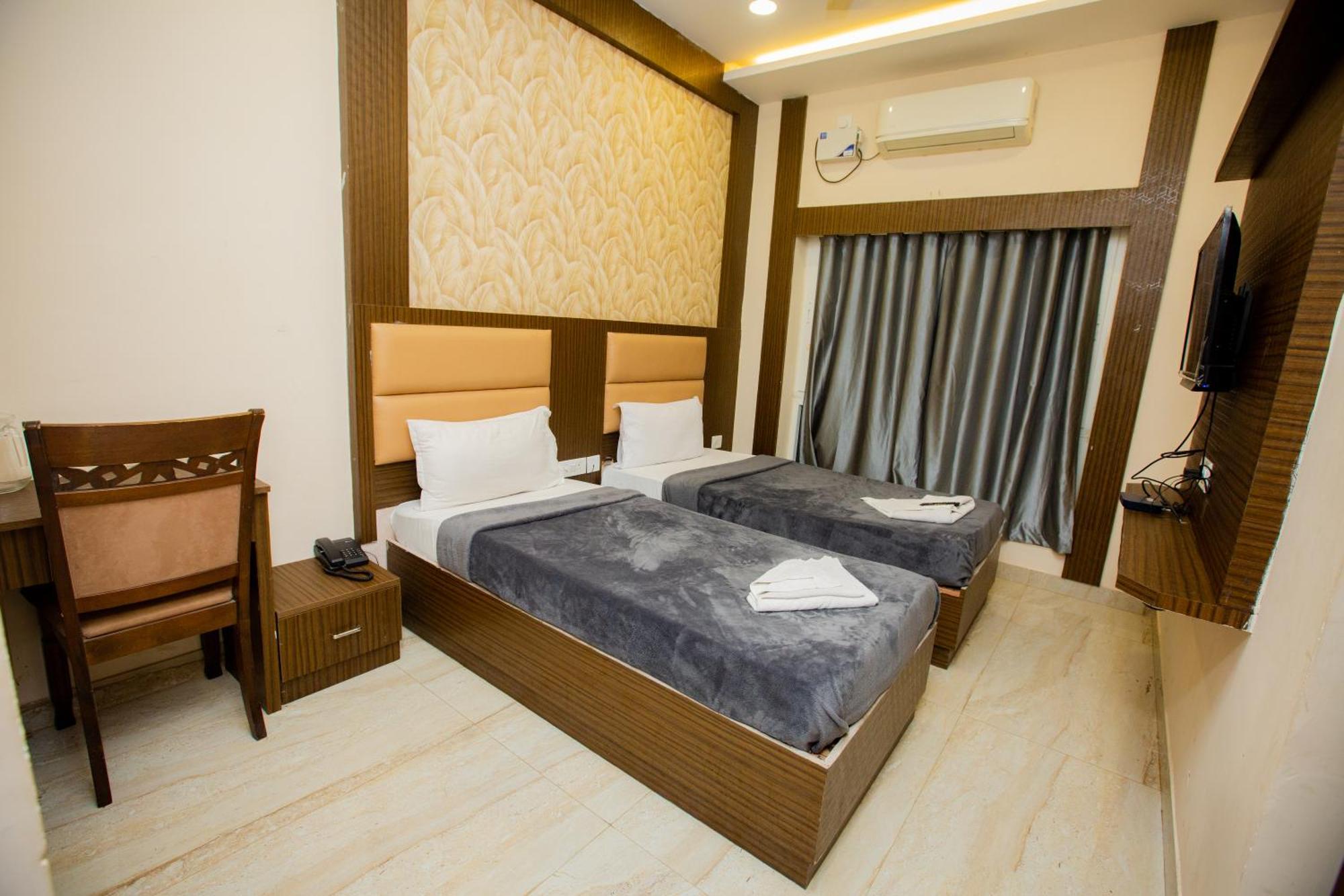 The Park Avenue Hotel - Business Class Hotel Near Central Railway Station Chennai Periyamet Dış mekan fotoğraf