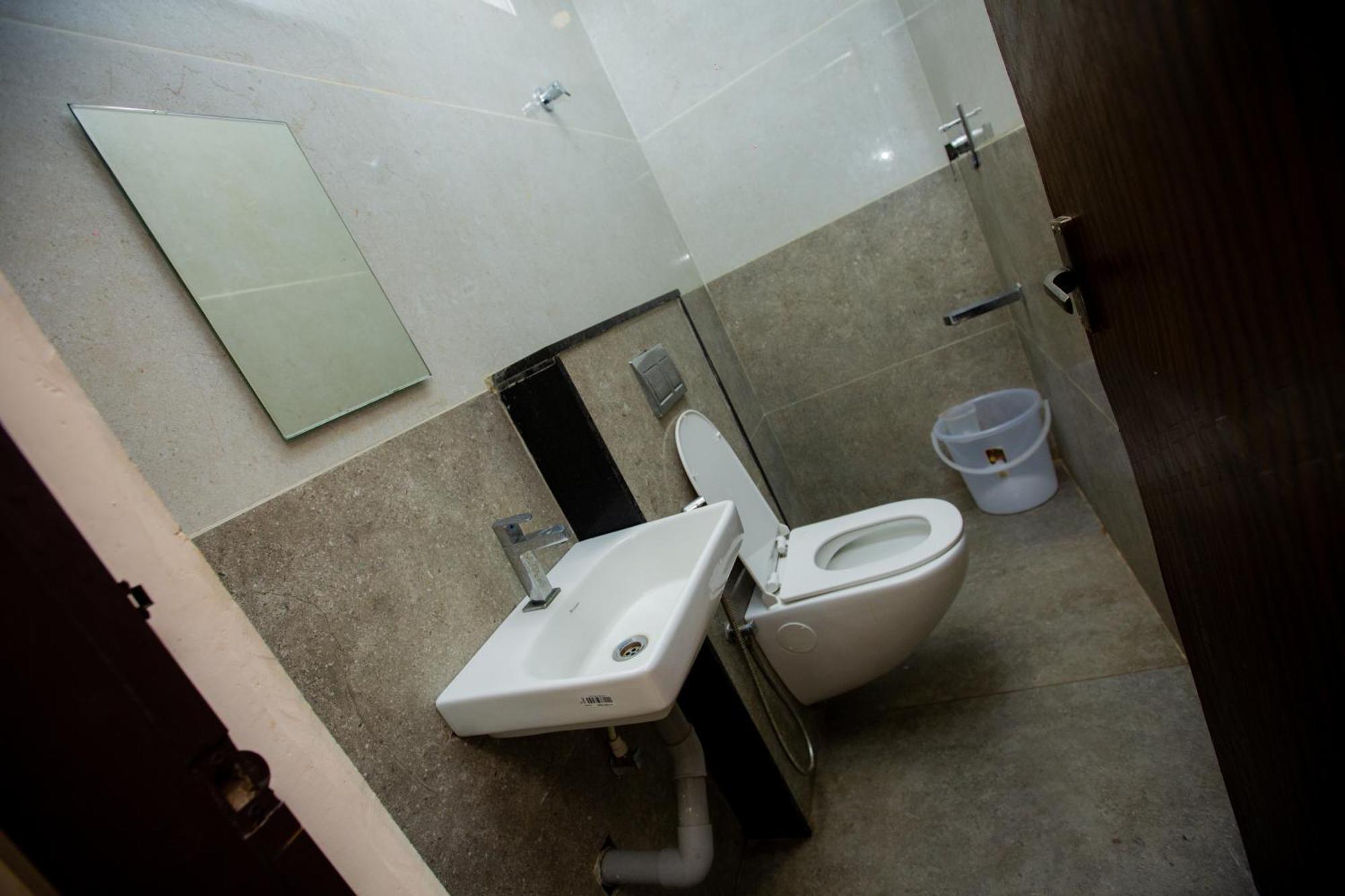 The Park Avenue Hotel - Business Class Hotel Near Central Railway Station Chennai Periyamet Dış mekan fotoğraf