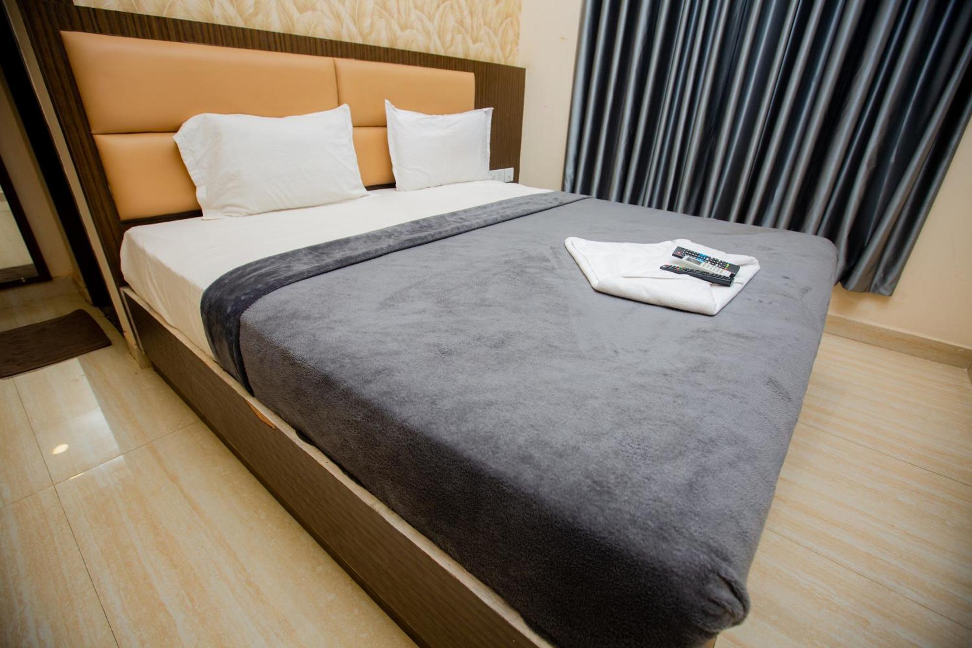The Park Avenue Hotel - Business Class Hotel Near Central Railway Station Chennai Periyamet Dış mekan fotoğraf