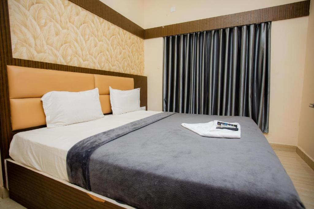 The Park Avenue Hotel - Business Class Hotel Near Central Railway Station Chennai Periyamet Dış mekan fotoğraf